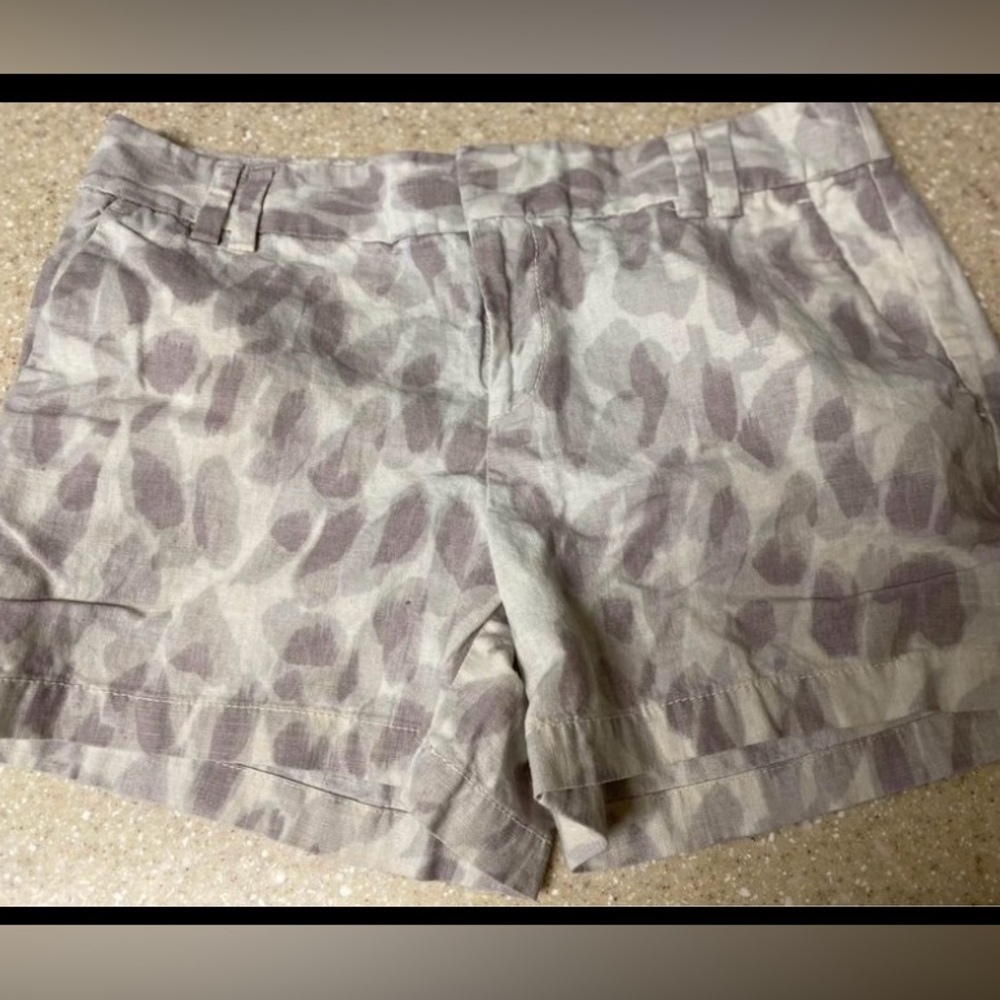 Ladies LOFT Size 2 linen shorts